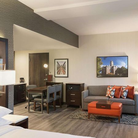 Embassy Suites By Hilton Noblesville Indianapolis Conv Ctr Exterior photo