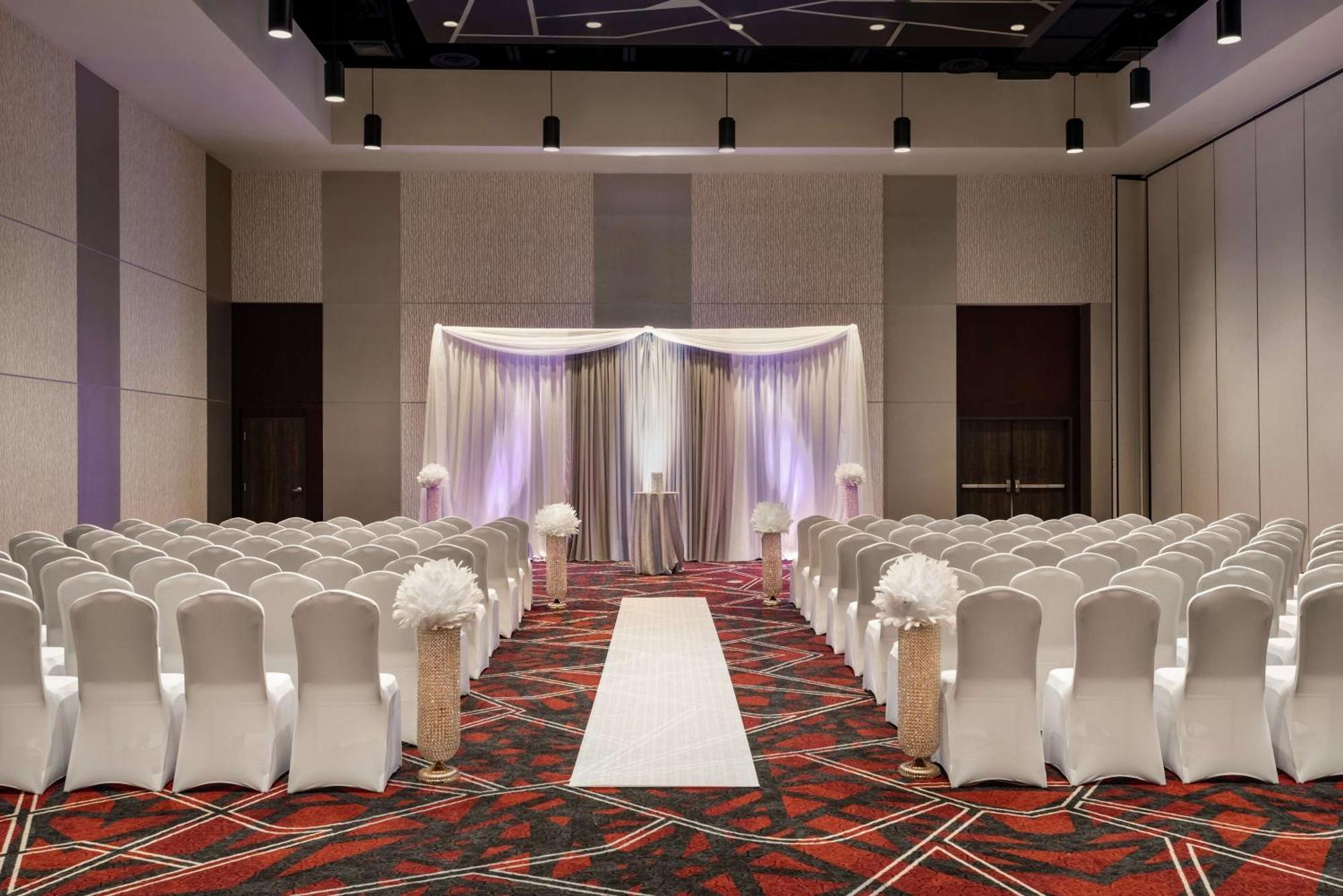 Embassy Suites By Hilton Noblesville Indianapolis Conv Ctr Exterior photo